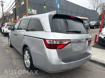 2011 Honda Odyssey LX 118.1" WB - miniatura 11