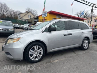 2011 Honda Odyssey LX 118.1" WB - miniatura 13