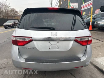 2011 Honda Odyssey LX 118.1" WB - miniatura 3