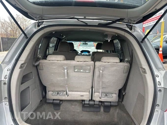 2011 Honda Odyssey LX 118.1" WB - miniatura 4