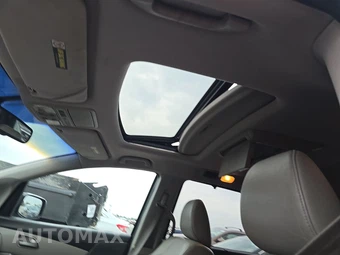 2011 Honda Odyssey Touring 118.1" WB - miniatura 18