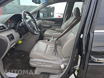 2011 Honda Odyssey Touring 118.1" WB - miniatura 7