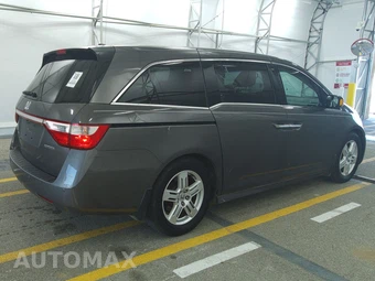 2011 Honda Odyssey Touring 118.1" WB - miniatura 4