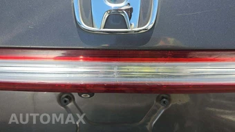 2011 Honda Odyssey Touring 118.1" WB - miniatura 32