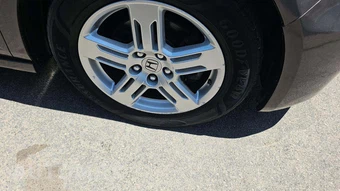 2011 Honda Odyssey Touring 118.1" WB - miniatura 40