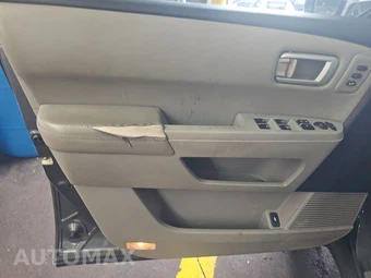 2011 Honda Pilot Touring w/Navigation & RES - miniatura 9