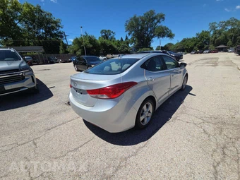2011 Hyundai Elantra GLS Sedan – miniatura 3