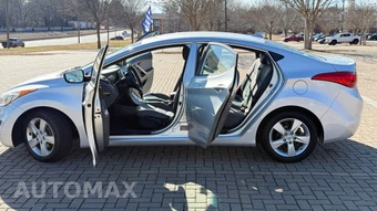2011 Hyundai Elantra GLS Sedan - miniatura 24