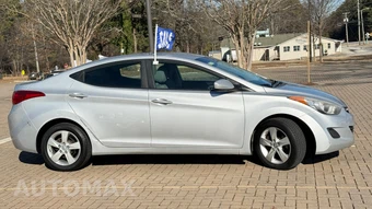 2011 Hyundai Elantra GLS Sedan - miniatura 3