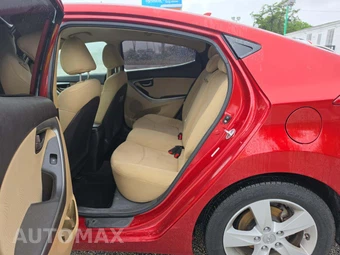 2011 Hyundai Elantra GLS Sedan – miniatura 10