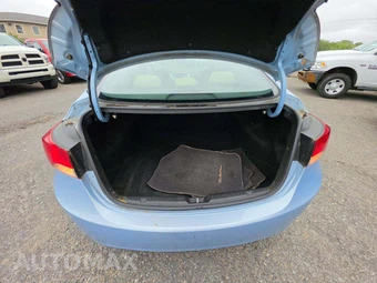 2011 Hyundai Elantra GLS Sedan - miniatura 14