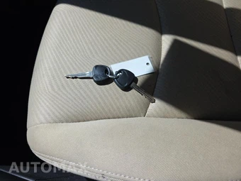 2011 Hyundai Elantra GLS Sedan – miniatura 26