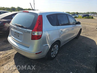 2011 Hyundai Elantra Touring GLS Wagon - miniatura 4