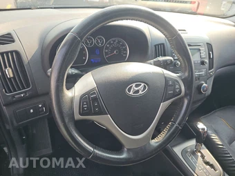 2011 Hyundai Elantra Touring SE Wagon - miniatura 10
