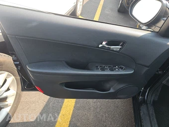 2011 Hyundai Elantra Touring SE Wagon - miniatura 9