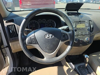 2011 Hyundai Elantra Touring SE Wagon - miniatura 10