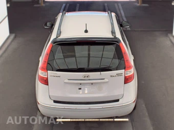 2011 Hyundai Elantra Touring SE Wagon - miniatura 5
