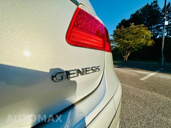 2011 Hyundai Genesis 3.8 Sedan – miniatura 14