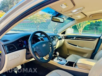 2011 Hyundai Genesis 3.8 Sedan – miniatura 9
