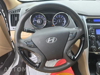 2011 Hyundai Sonata GLS - miniatura 10