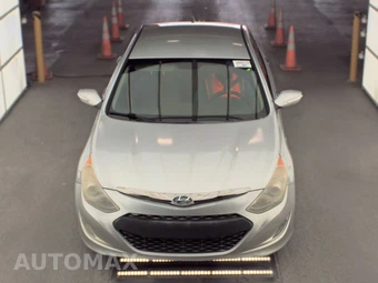 2011 Hyundai Sonata Hybrid – miniatura 2