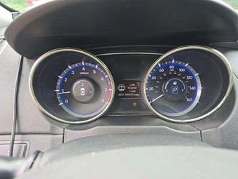 2011 Hyundai Sonata SE – miniatura 9