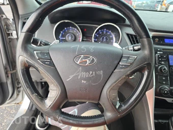 2011 Hyundai Sonata SE - miniatura 10