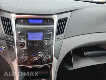 2011 Hyundai Sonata SE - miniatura 11