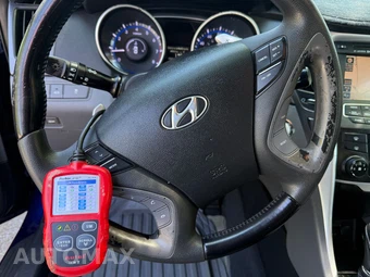 2011 Hyundai Sonata SE - miniatura 18