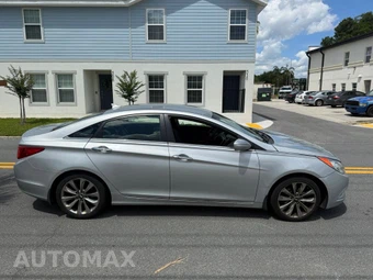 2011 Hyundai Sonata SE – miniatura 4