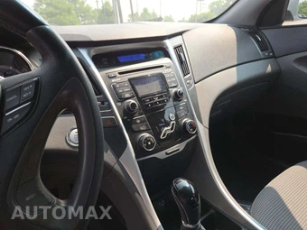 2011 Hyundai Sonata SE – miniatura 10