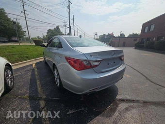 2011 Hyundai Sonata SE – miniatura 2