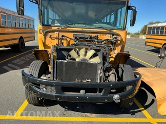 2011 IC Bus 3000 CE Cab Forward – miniatura 11