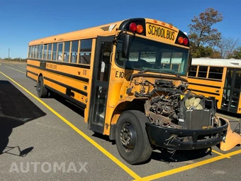 2011 IC Bus 3000 CE Cab Forward – miniatura 2