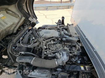 2011 Isuzu NPR Base Low Tilt – miniatura 14