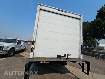2011 Isuzu NPR Base Low Tilt – miniatura 5