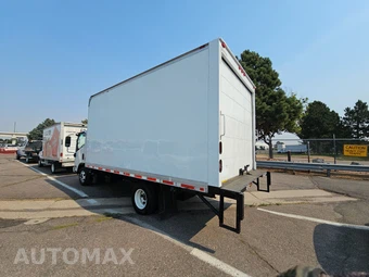 2011 Isuzu NPR Base Low Tilt – miniatura 6
