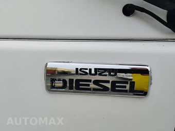 2011 Isuzu NQR – miniatura 8