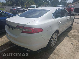 2011 Jaguar XF Portfolio - miniatura 3