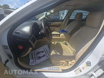 2011 Jaguar XF Portfolio - miniatura 6