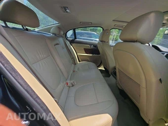 2011 Jaguar XF – miniatura 15
