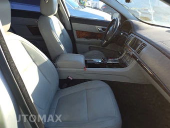 2011 Jaguar XF – miniatura 8