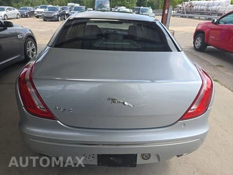 2011 Jaguar XJL - miniatura 5