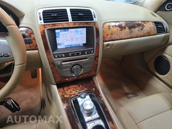 2011 Jaguar XK Convertible – miniatura 11
