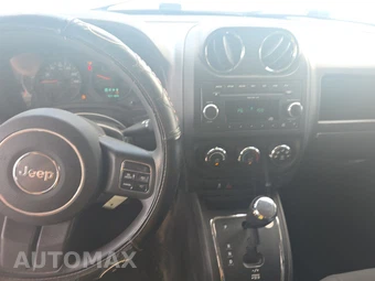 2011 Jeep Compass - miniatura 11