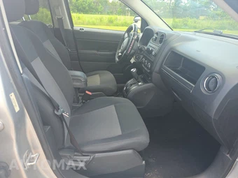 2011 Jeep Compass - miniatura 8