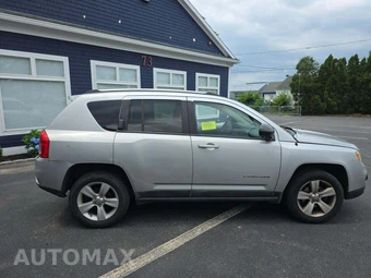 2011 Jeep Compass Latitude - miniatura 4