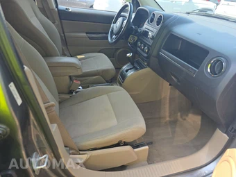 2011 Jeep Compass Latitude - miniatura 8