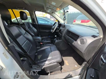 2011 Jeep Compass Limited – miniatura 18