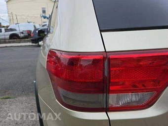 2011 Jeep Grand Cherokee Laredo - miniatura 23